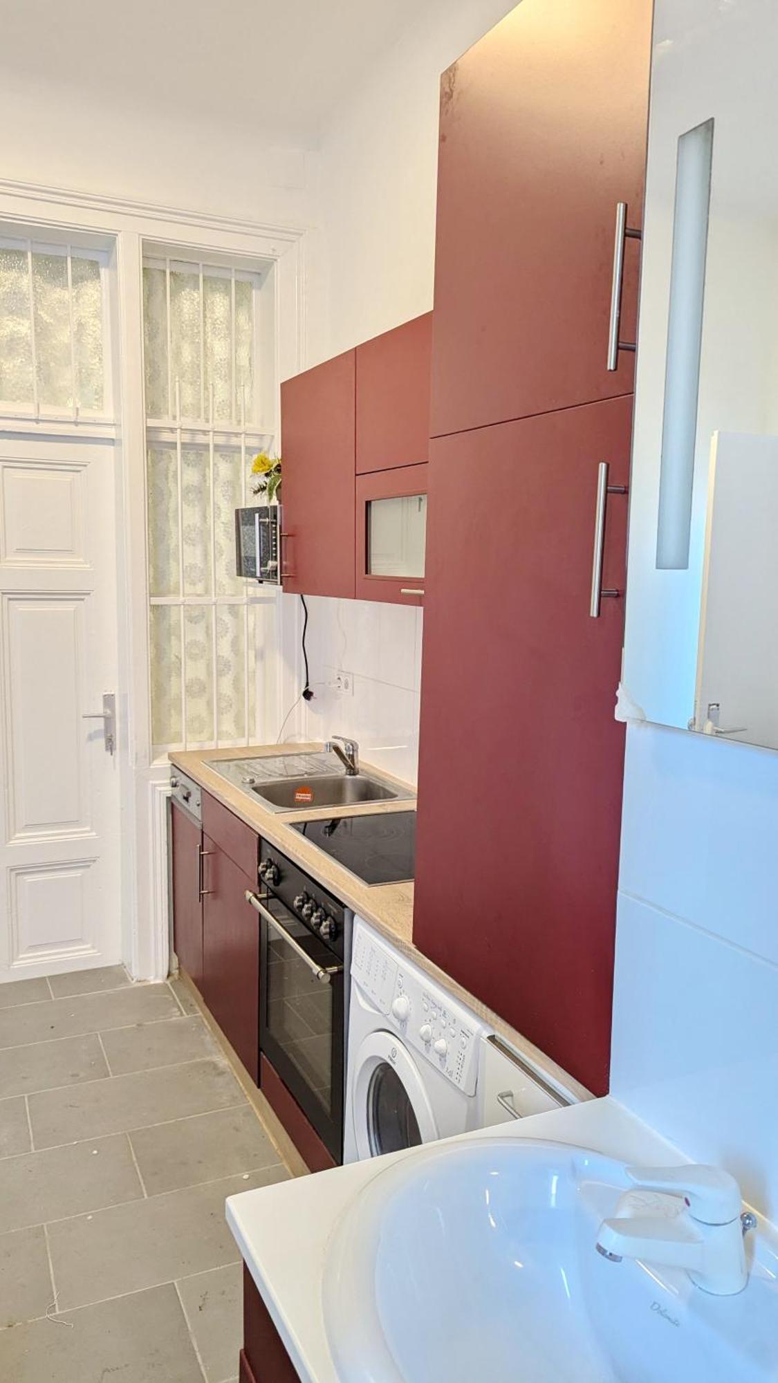 Cozy Rooms In Lugner City Area Вена Экстерьер фото