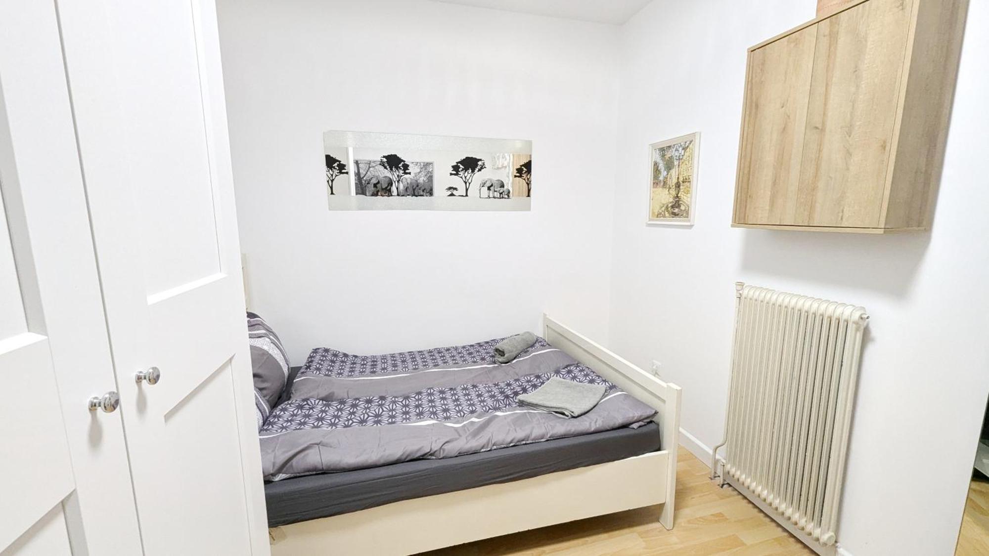 Cozy Rooms In Lugner City Area Вена Экстерьер фото